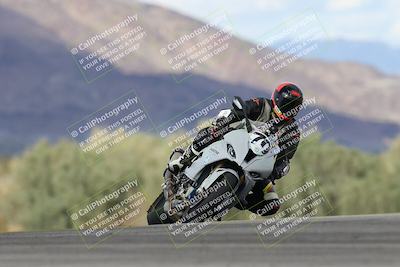 media/Nov-16-2025-Race Pace (Sun) [[8c5fa54630]]/Non Verified Riders (1st 20 Minutes)/7-Turn 9 Entry (210pm)/